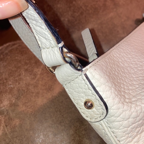 Kate spade Elegant Cream and Black pebbled Leather Shoulder Bag - Picture 3 of 8